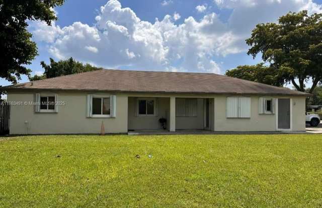1465 NW 59th St photos photos