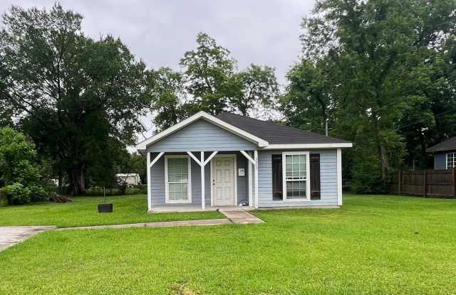 2 bedroom 1 bath - Move in Ready! New Pics coming soon photos photos