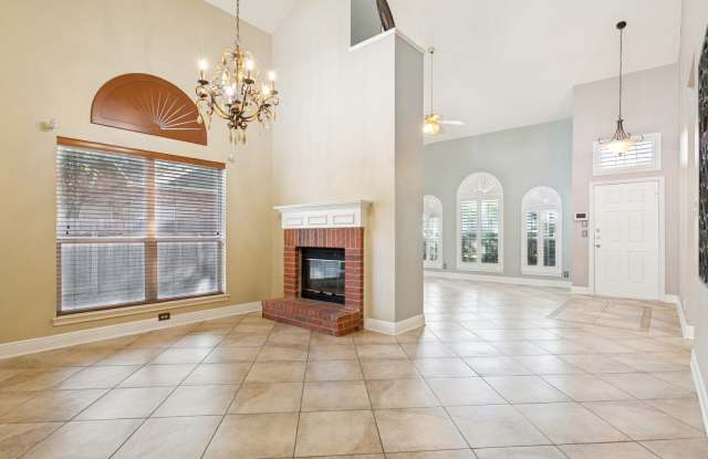 5803 SPRING CROWN Gallery 3