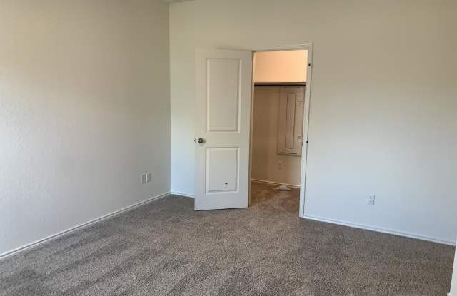 404 Gabriels Bluff Drive Gallery 2