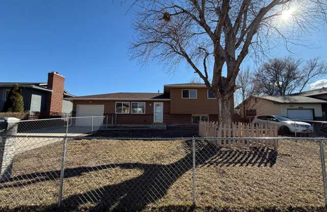 3-bedroom, 3-bathroom single-family home close proximity to Peterson Space Force Base, Schriever Space Force Base, and Fort Carson!! photos photos