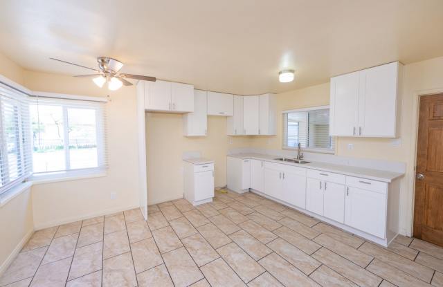 3BR/2BA - Single Family Home in El Cajon! photos photos