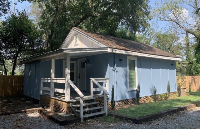 2830 Old Shell Road - 2830 Old Shell Road, Mobile, AL 36607