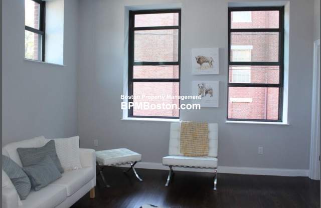 Gorgeous 3 bed 2 bath - 10 Merrymount Road, Quincy, MA 02169