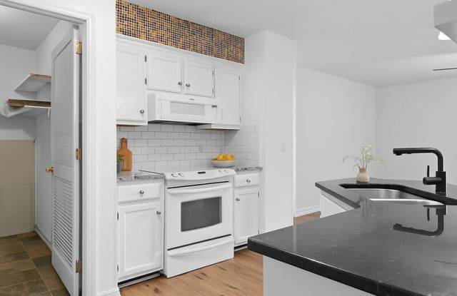 474 South Main Street, Unit 203 Gallery 3
