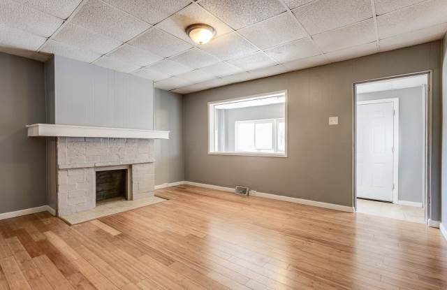 Available NOW - BEAUTIFUL UPDATED 3+ Bedroom Home w/ Modern Finishes in the Slopes! Gallery 3