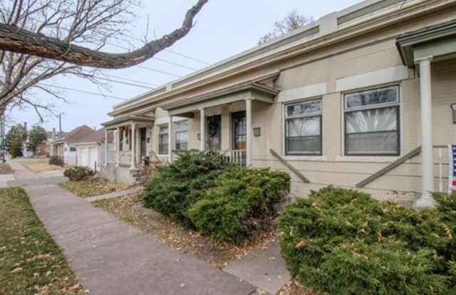127 E Exposition Ave photos photos
