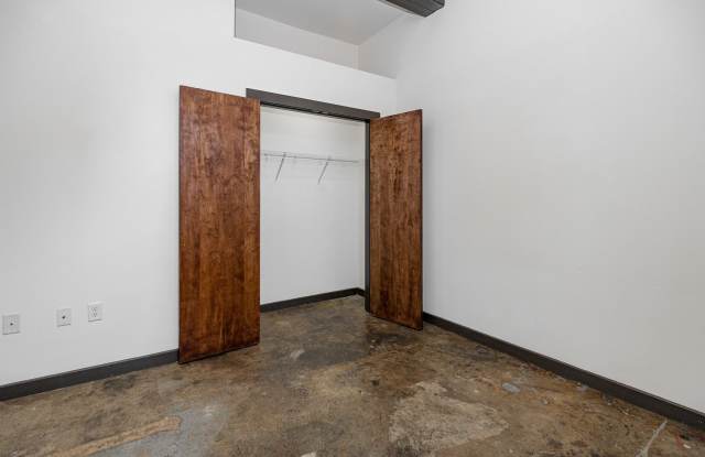 703 N Harrison St./410 Hancock St. photos photos