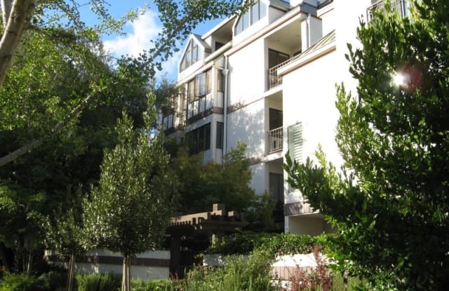 667 Waverley Street - 667 Waverley Street, Palo Alto, CA 94301