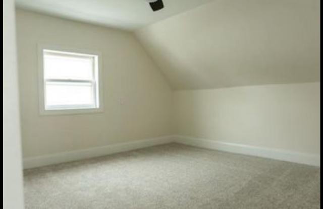 3555 North Humboldt Avenue Gallery 1