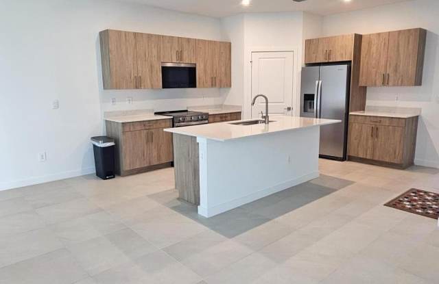 5351 SE CABLE Drive Gallery 4