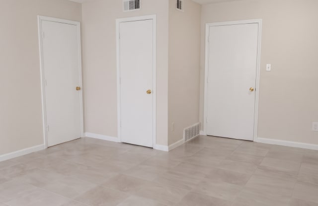 136 Hillview Avenue, Apt 1 Gallery 2