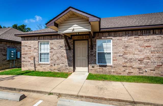 Sorry No Smoking and Pets Permitted with Restrictions - 72 Hummingbird Lane, Cabot, AR 72023 Sorry No Smoking and Pets Permitted with Restrictions - 72 Hummingbird Lane, Cabot, AR 72023