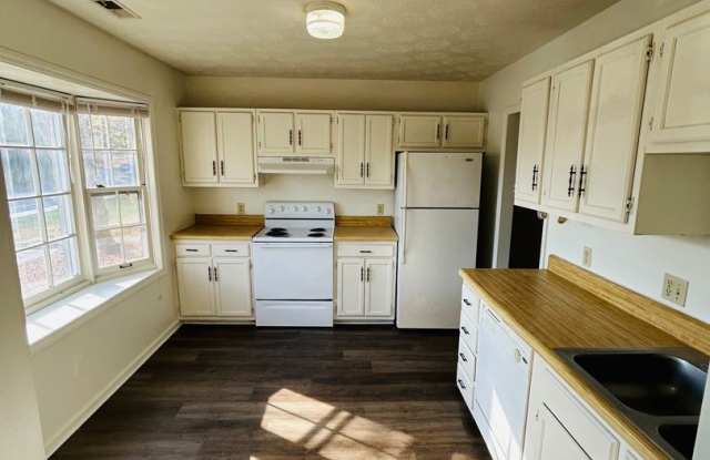 Spacious Townhome in Blacksburg, VA. Gallery 3