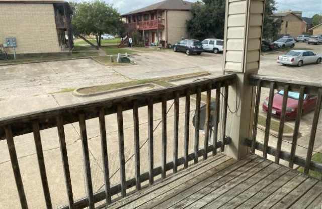 1010 Autumn Cir Gallery 2