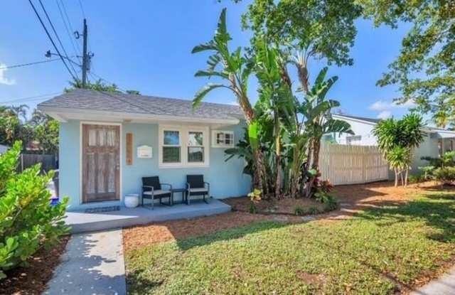 3619 Spruce Avenue photos photos