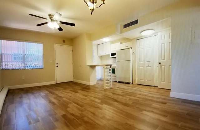 12500 NE 5th Ave photos photos