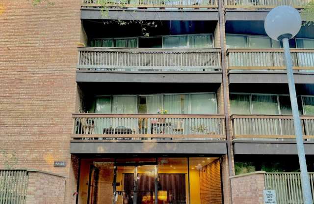 5600 Hillcrest Lane unit: 3D photos photos