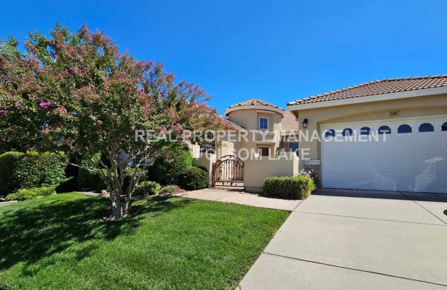 Resort Like Living - Spacious 2 bed 2 bath in Premier 55+ Active Adult Community - 5041 Covered Bridge Way, El Dorado Hills, CA 95762