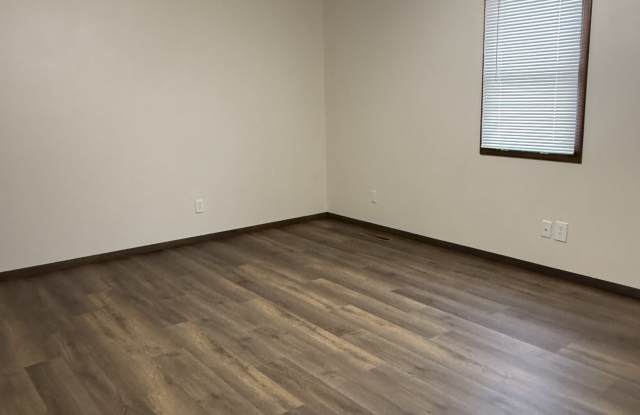 2600 Adams Street - 3 Gallery 2