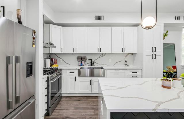 5515 Hudson St #A, Austin, Texas 78721 - 5515 Hudson Street, Austin, TX 78721