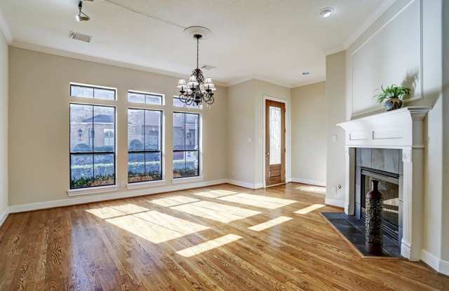 3342 Green Tree Park Gallery 2