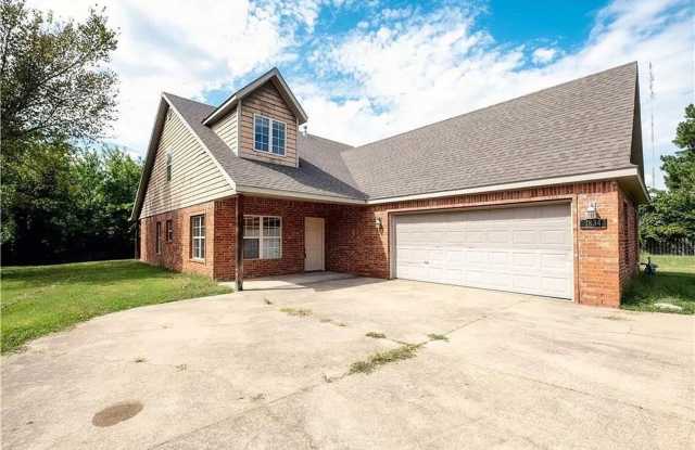 1834 Creekmore photos photos