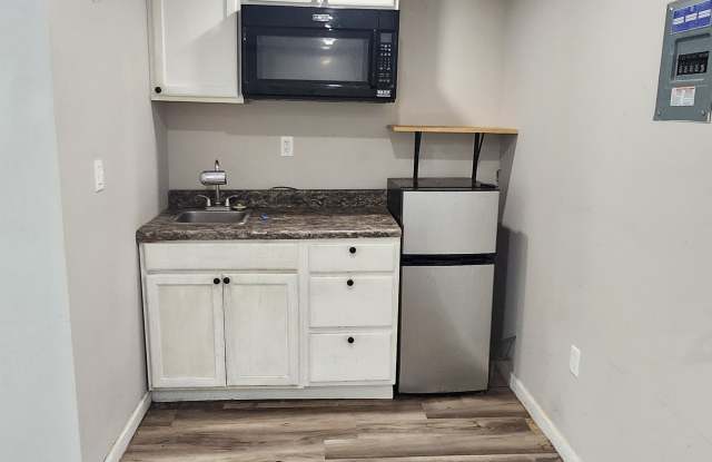 9349 Valley Road, Unit 106, Berkeley Springs WV 25411Unit 106 Gallery 3