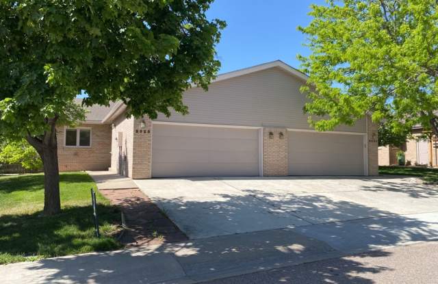 4 Bed 3 Bath Patio Style Duplex in West Fort Collins photos photos