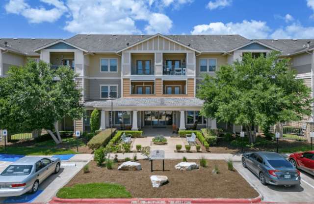 Belle at Bay Colony 55+ Apartments photos photos