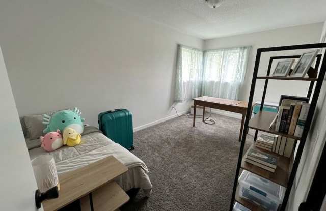 Oewlein Duplex Gallery 4