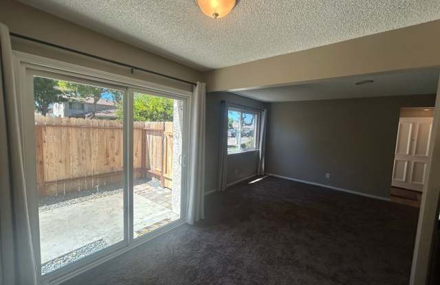 Cozy 2-Bedroom Condo with Lake-View Pool Access in Corona photos photos