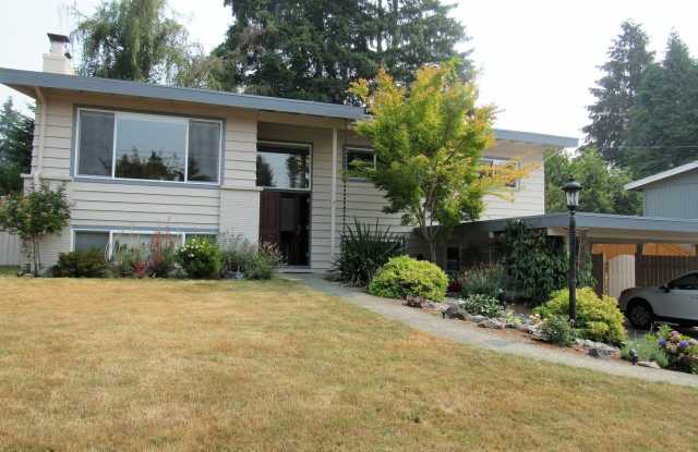 5636 116th Ave SE - 5636 116th Avenue Southeast, Bellevue, WA 98006