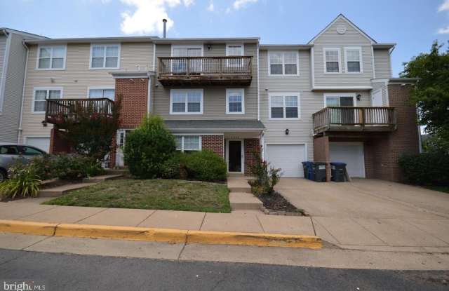 7953 COACHCREST Court Gallery 1
