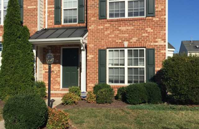 Beautiful Townhouse To Rent in Easter Henrico photos photos