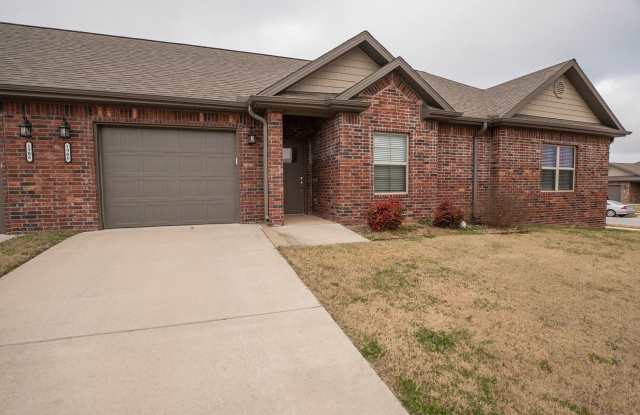 Charming 2 bedroom/2 bathroom in Pea Ridge! Gallery 3