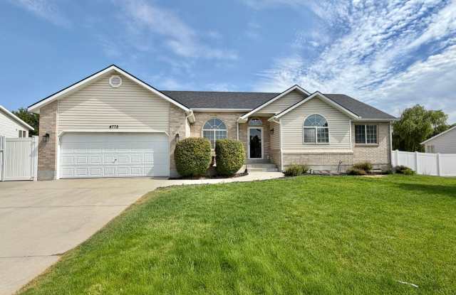 5-Bedroom West Jordan Home | 2 Kitchens | RV Parking | Mountain Views | No HOA photos photos 5-Bedroom West Jordan Home | 2 Kitchens | RV Parking | Mountain Views | No HOA photos photos