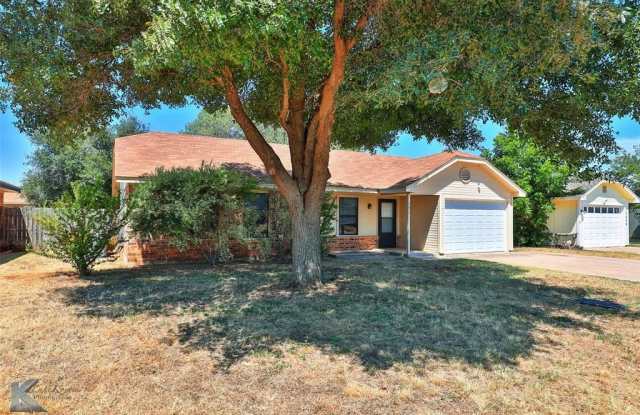 3674 Radcliff Road - 3674 Radcliff Road, Abilene, TX 79602