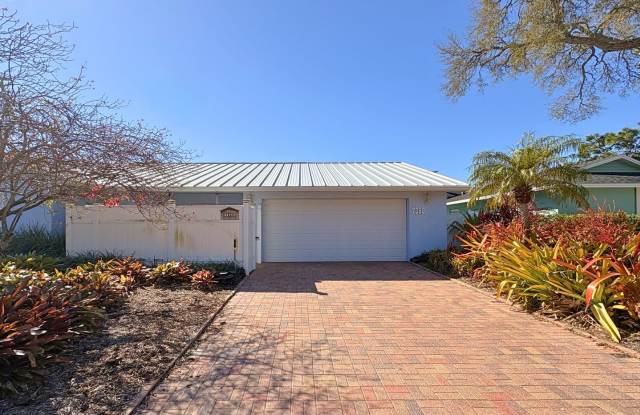 3 Bed 2 Bath Home with Large Fenced Backyard  Screened Lanai — Available Now photos photos