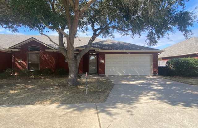 THE BORDEAUX TOWNHOMES, UNIT 4 - 3101 Airline Road, Corpus Christi, TX 78414