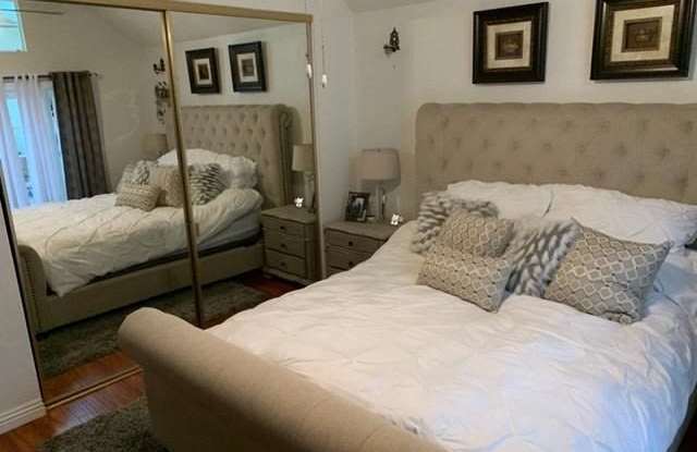 3492 Windsor Ct Gallery 2
