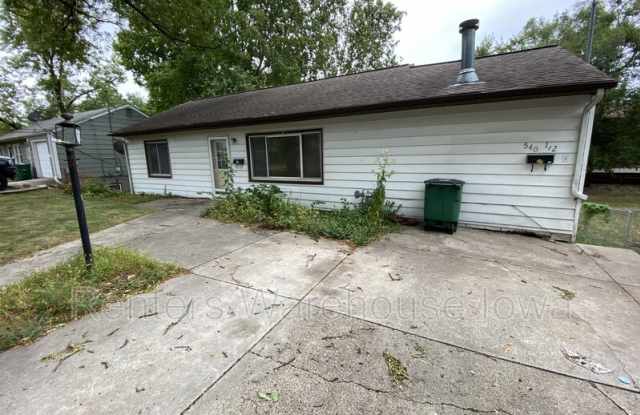 540 1/2 16th St - 540 1/2 16th St, West Des Moines, IA 50265