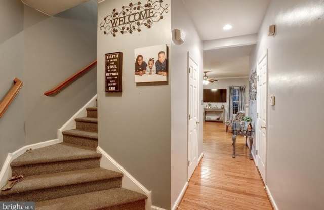 8 PEPPERMINT DRIVE Gallery 1