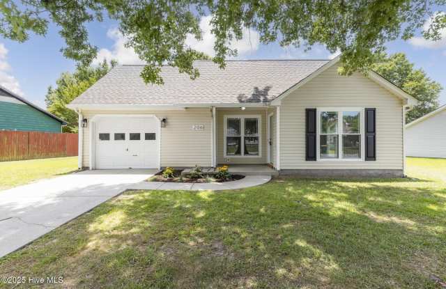 206 Pollard Drive - 206 Pollard Drive, Onslow County, NC 28540
