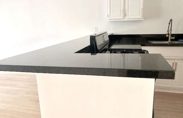 827 7th St - 827 7th Street, Santa Monica, CA 90403