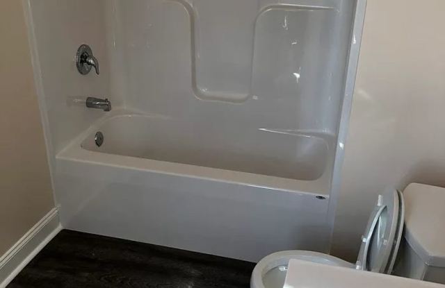 3 Bedroom, 3.5 Bath Townhouse Gallery 4
