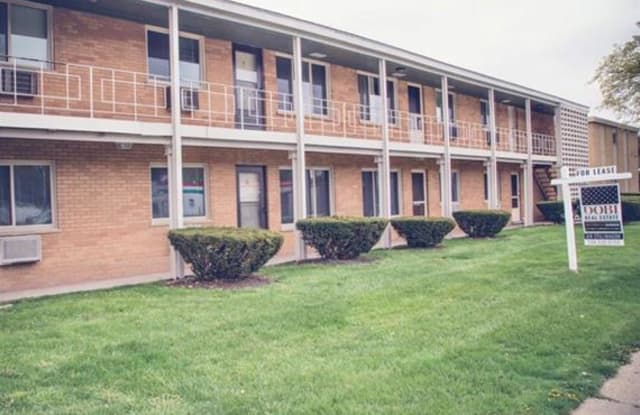 3350 GREENFIELD RD - 3350 Greenfield Road, Royal Oak, MI 48073