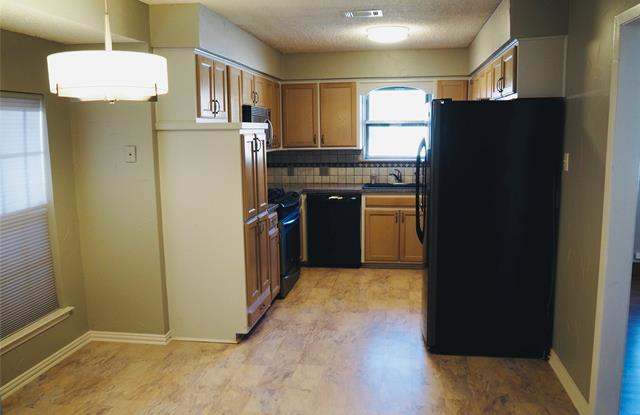 4603 Oak Valley Drive Gallery 3