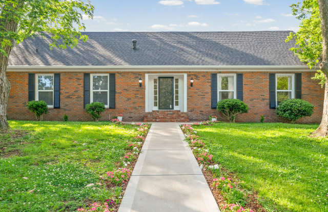635 Country Club Lane Gallery 4