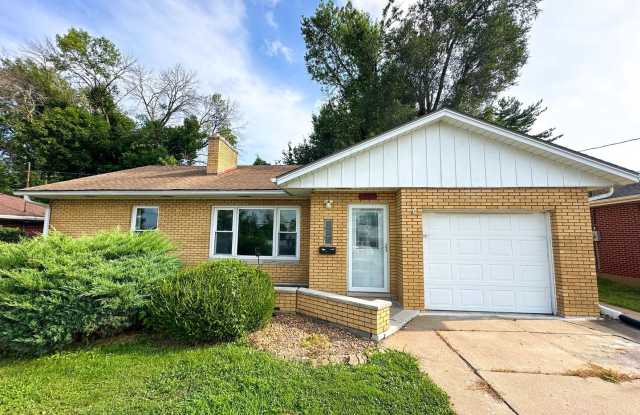 Exceptional 4-Bed, 2-Full-Bath Quincy Home with Fenced in Yard and Garage!!! photos photos Exceptional 4-Bed, 2-Full-Bath Quincy Home with Fenced in Yard and Garage!!! photos photos